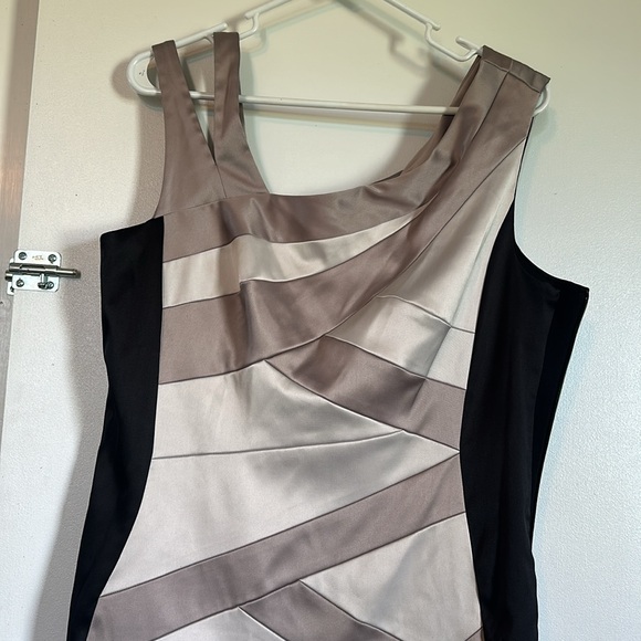 Signature by sangria size 16 dress - Picture 3 of 5